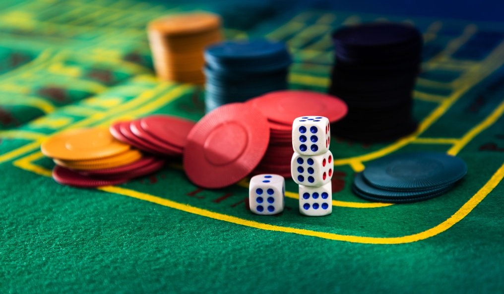 How land-based casinos evolved into modern online entertainment