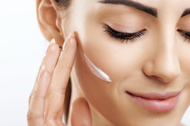 Salicylic Acid Cream: An All-Rounder Solution For Oily Skin